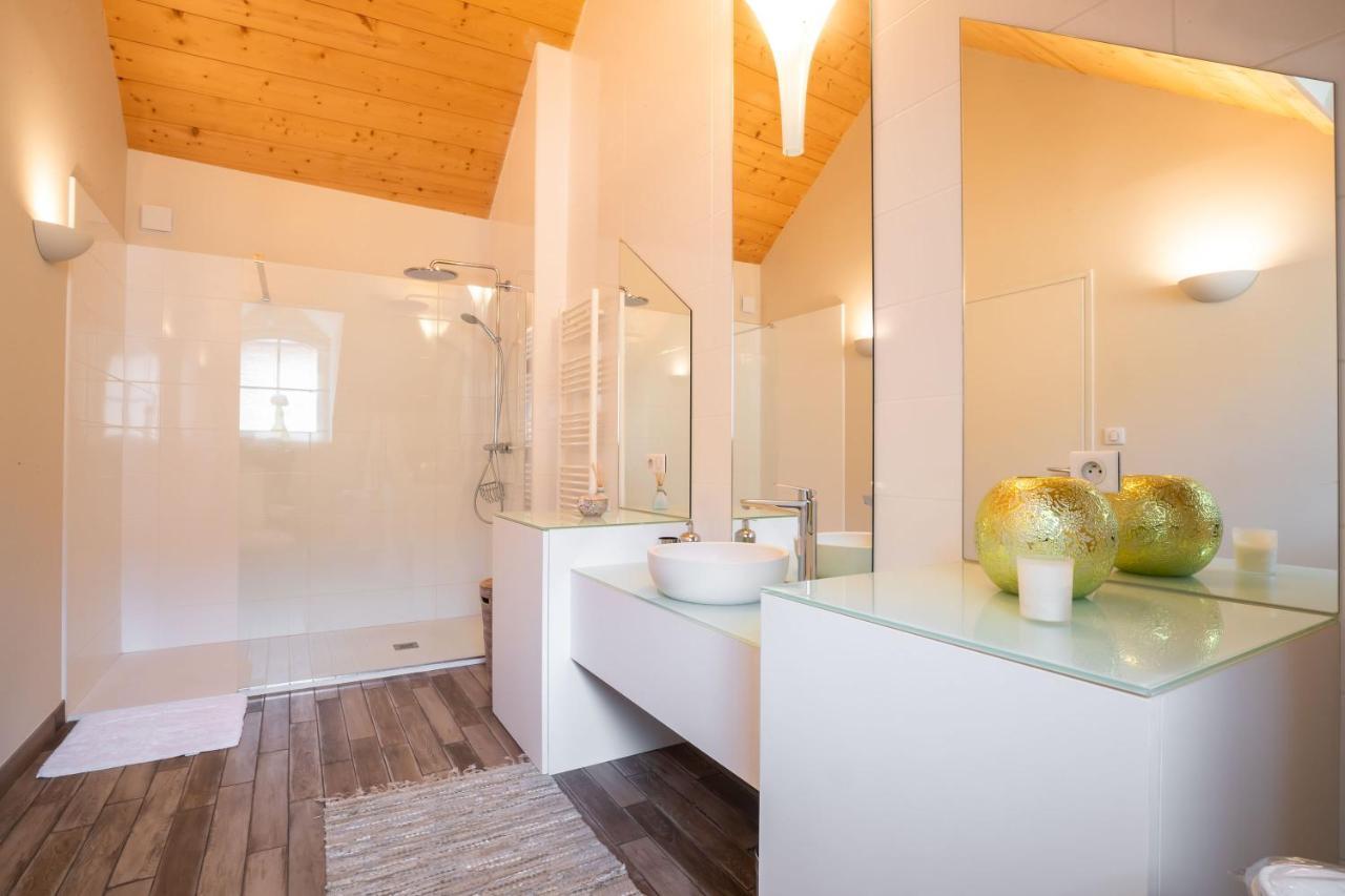 Les Demeures Du Tonnelier, Maison Cote Jardin *